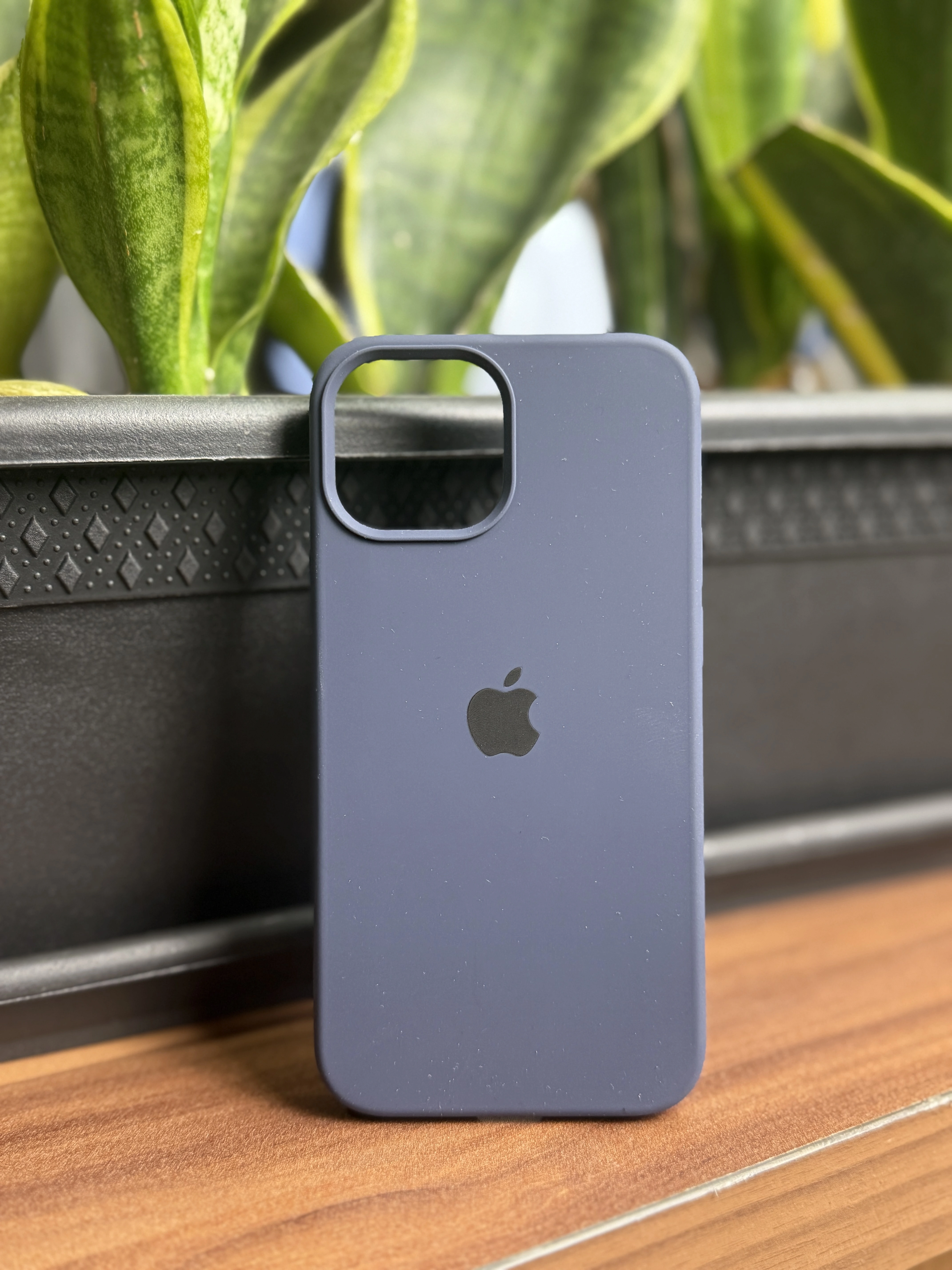 قاب سیلیکونی اورجینال زیر بسته مناسب برای گوشی iphone 12/12 Pro